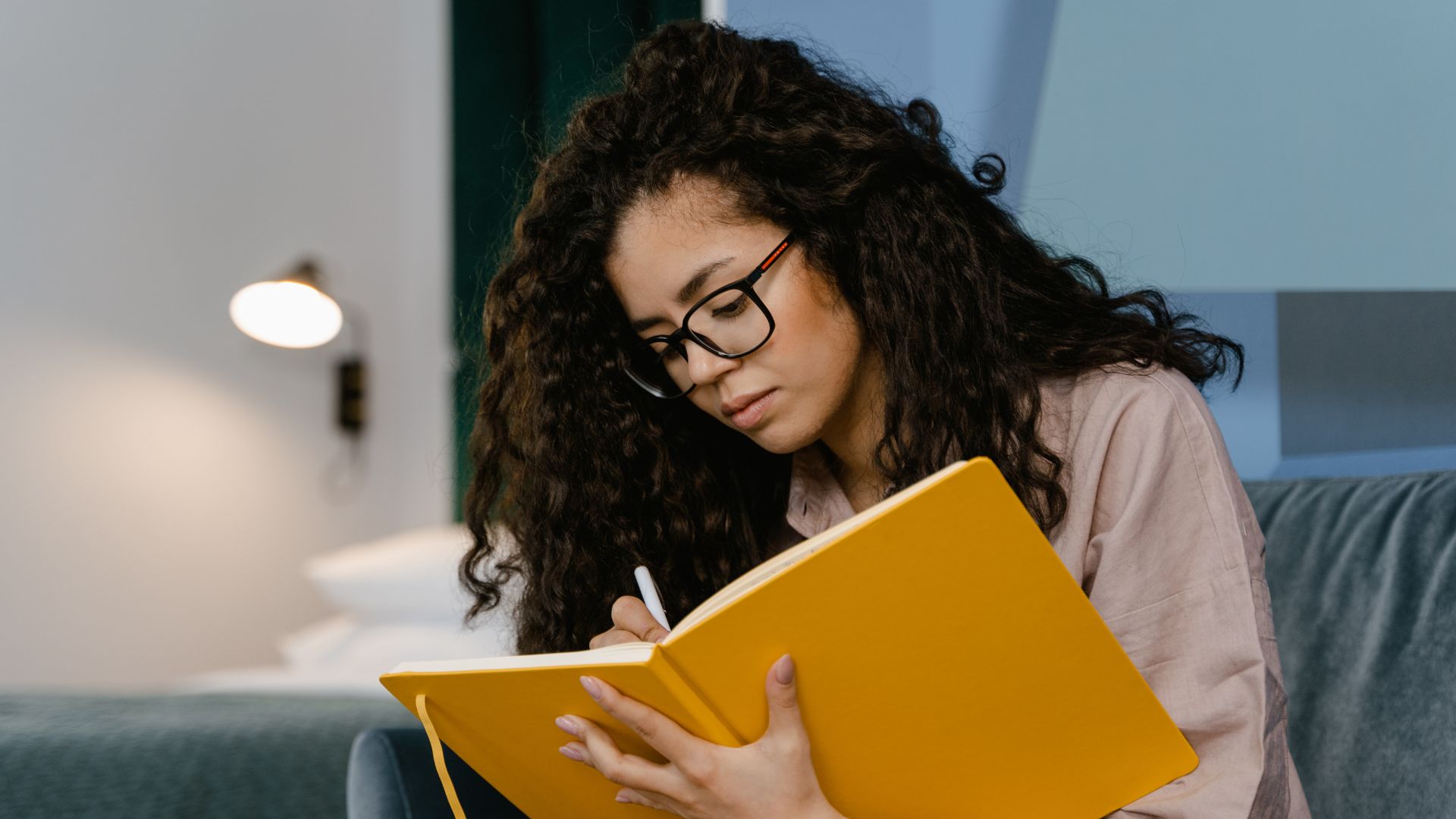 emotionally intelligent leader