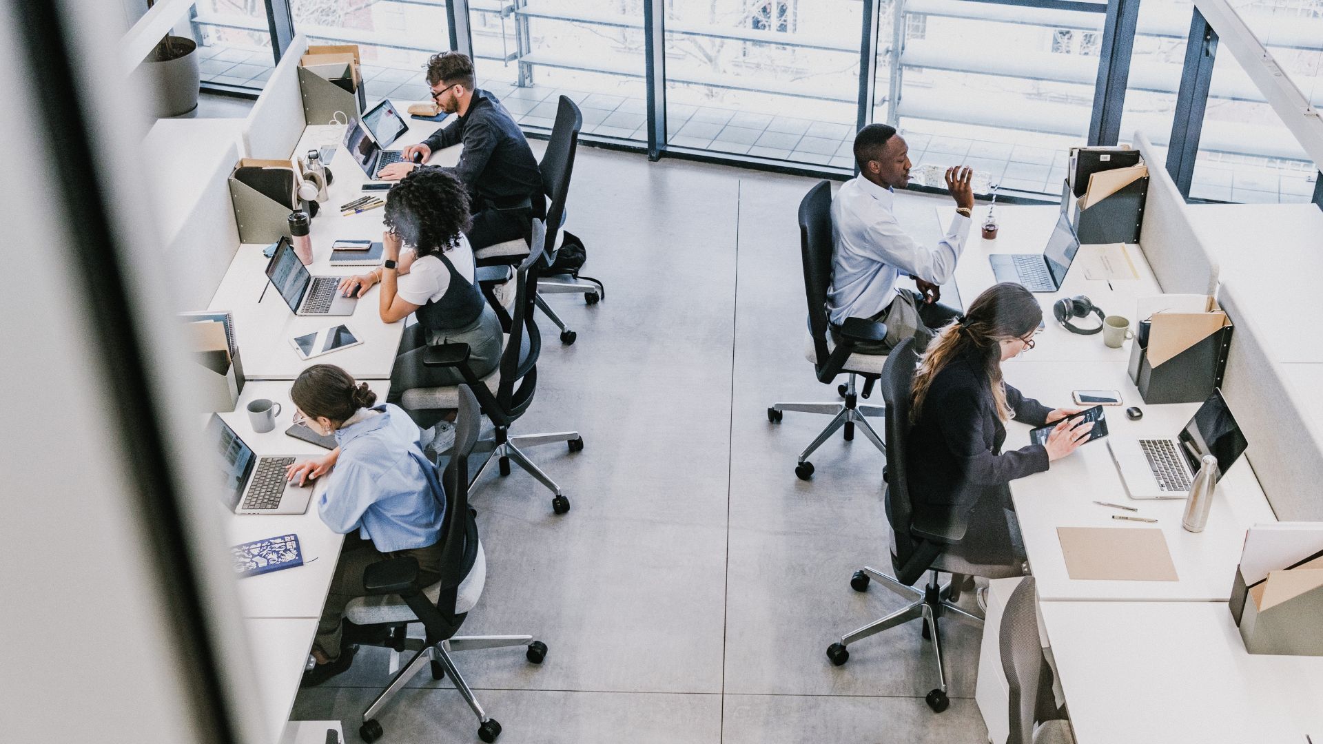 team working autonomously